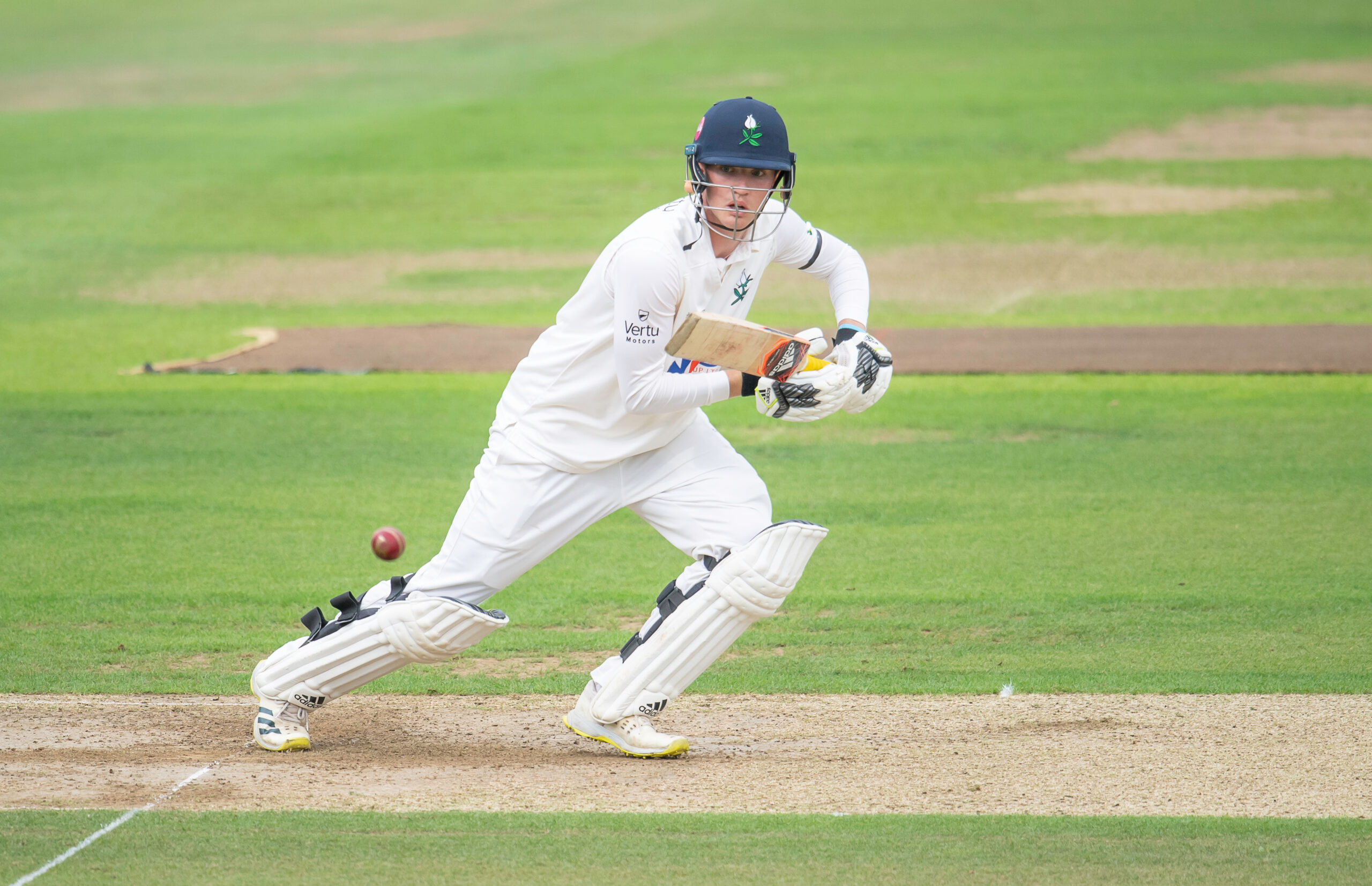 REPORT: YORKSHIRE V ESSEX - DAY ONE - Yorkshire County Cricket Club