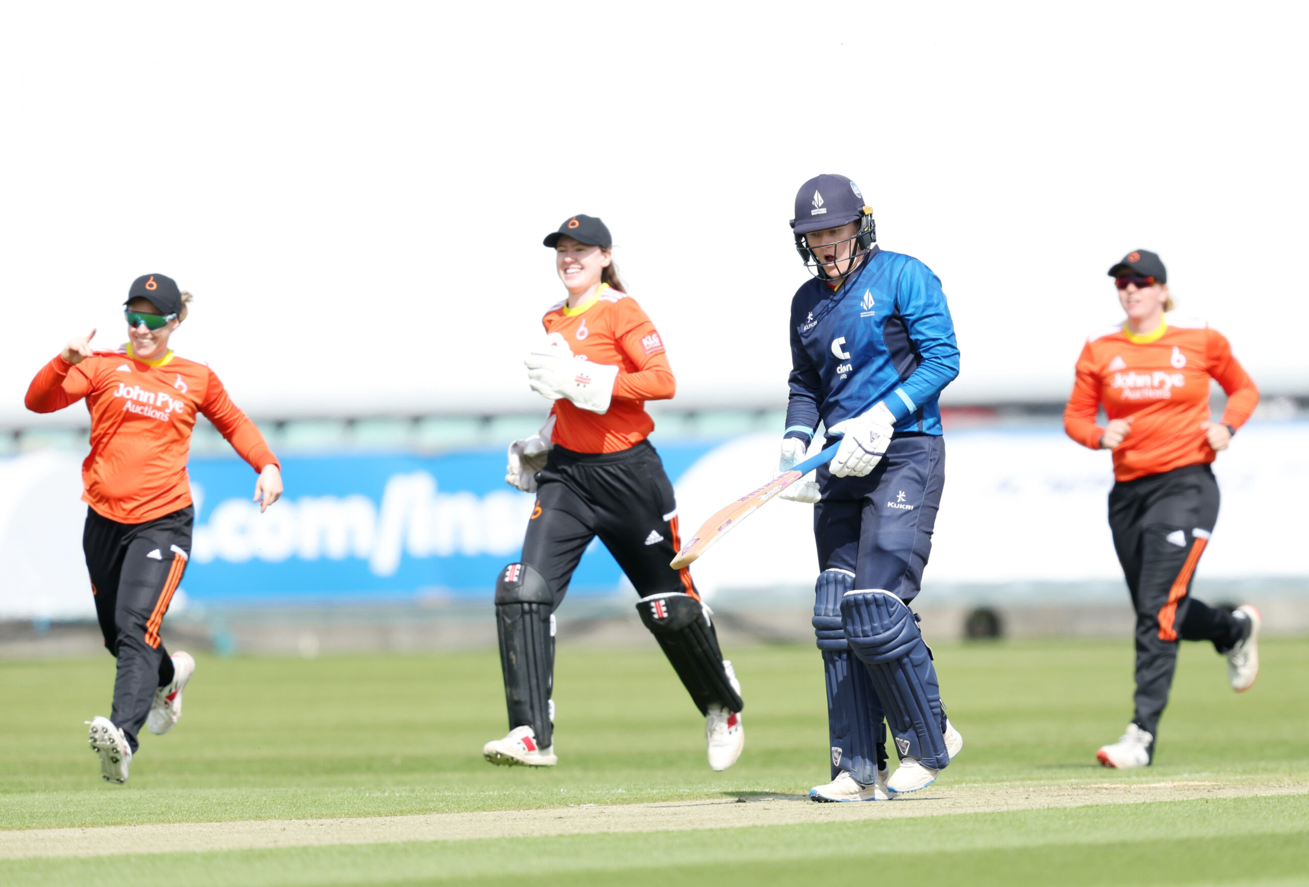 Armitage encouraged by fight amidst difficult day Yorkshire County Cricket Club