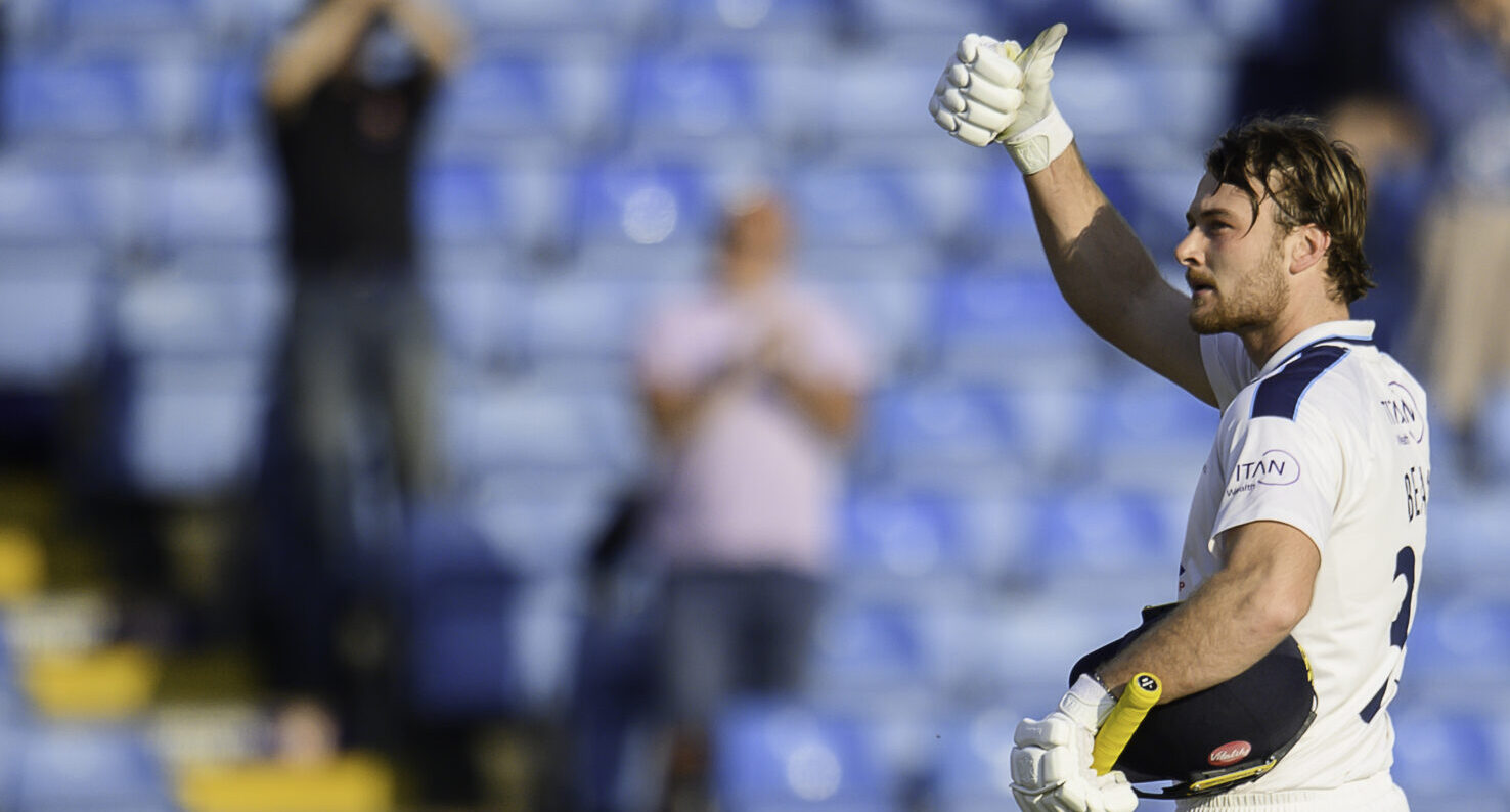 Live: Yorkshire Men v Sussex, Rothesay CC, Day Three