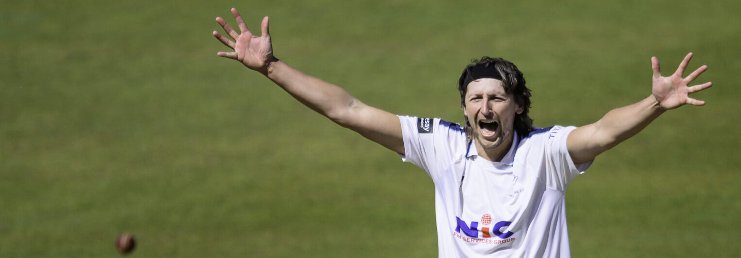 MATCH REPORT: Warwickshire v Yorkshire Men, Rothesay CC, Day One