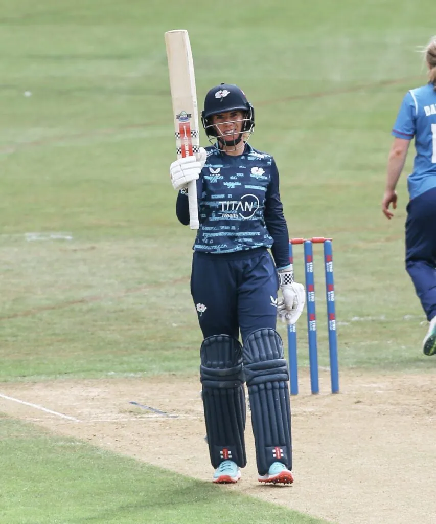 Lauren Winfield-Hill